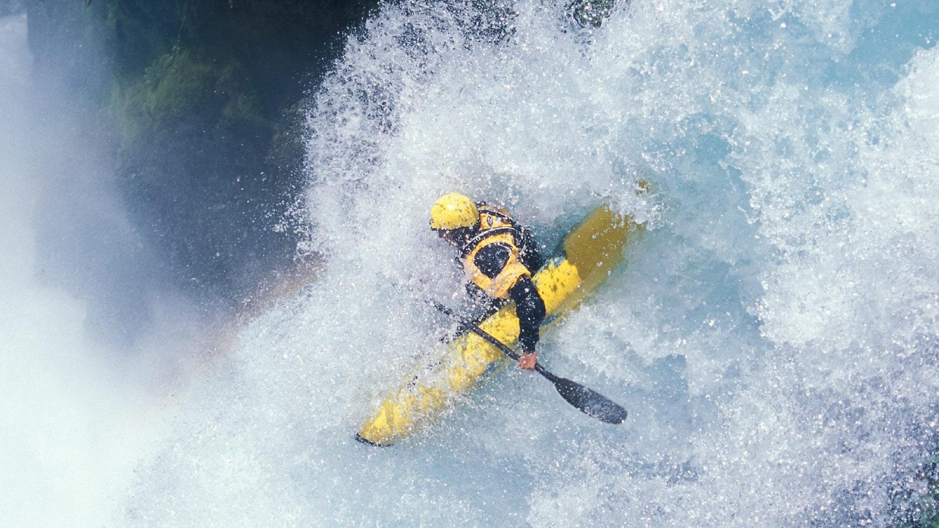 网球最新战报！巴西队迎战阿根廷队，意外判罚引发热议，比赛氛围紧张